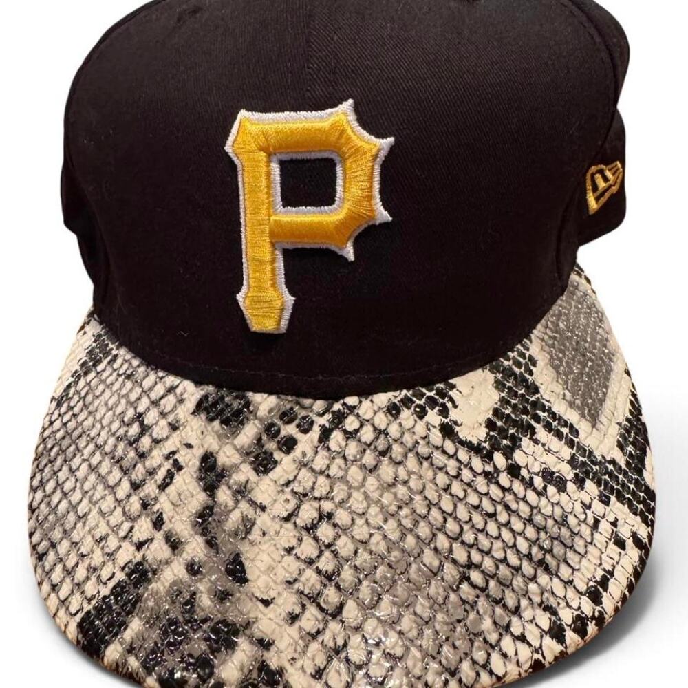 Pittsburgh Pirates New Era 9FIFTY Snapback Hat Snakeskin Print Brim